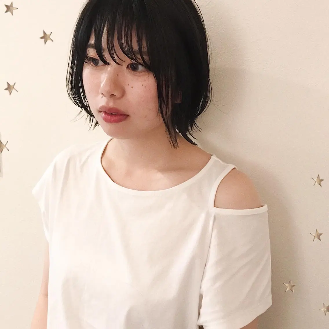 ミディアム カラー 市川 千夏のヘアスタイル