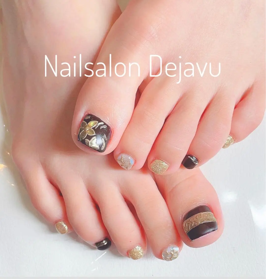ネイル アートネイル フットネイル ワンカラーネイル Nail salon Dejavu 🌿のネイルデザイン