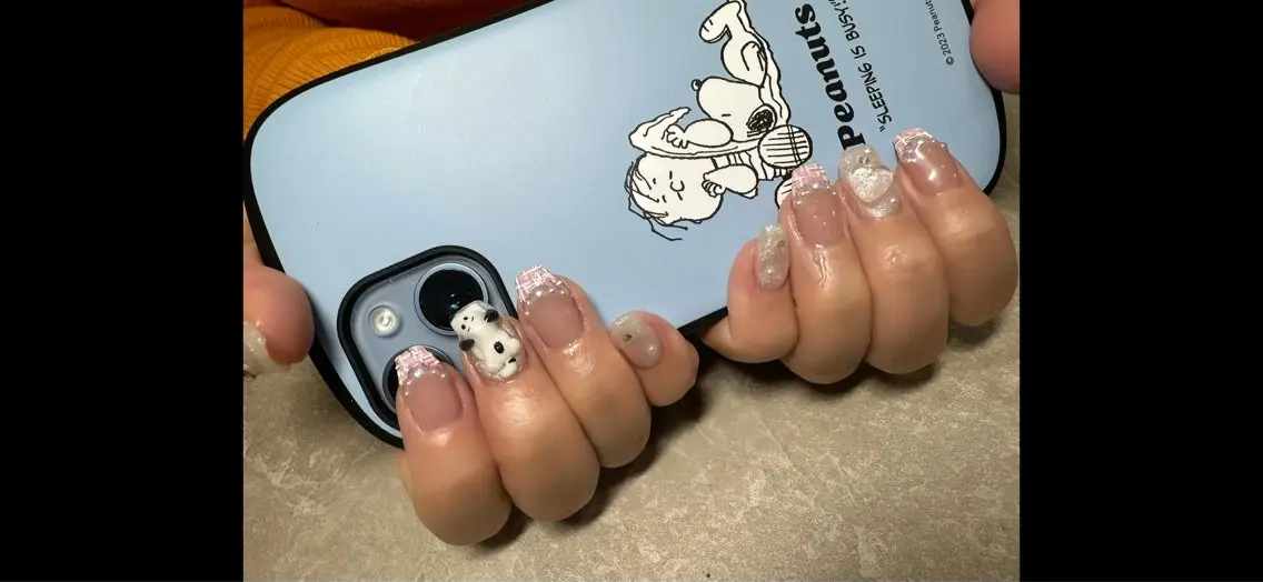 ネイル LAVISH 大和店 emi・:*+のネイルデザイン
