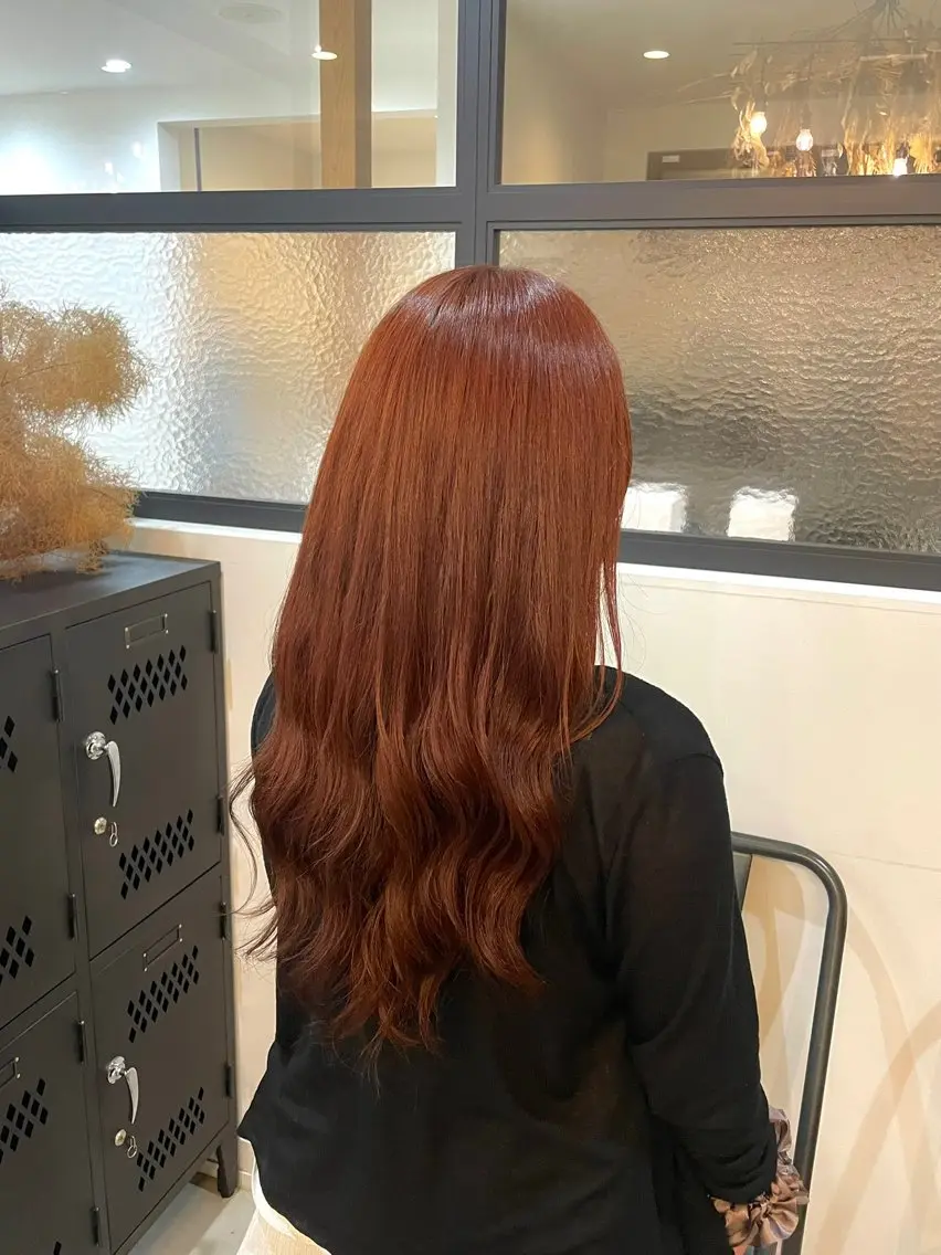 カラー ダブルカラー ピンクカラー テラコッタ ヘアカラー 村井 あこのヘアスタイル