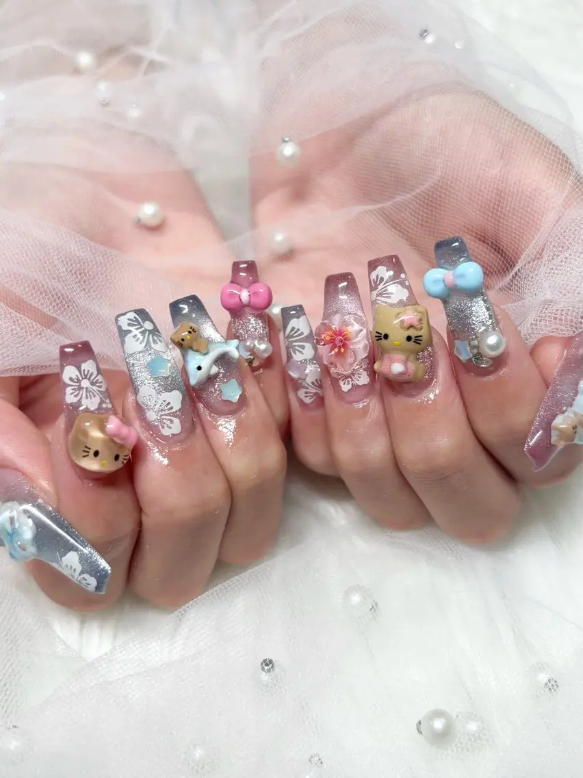 ネイル Roi ayanaのネイルデザイン