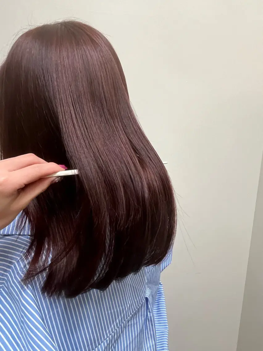 セミロング 仲里 彩生のヘアスタイル