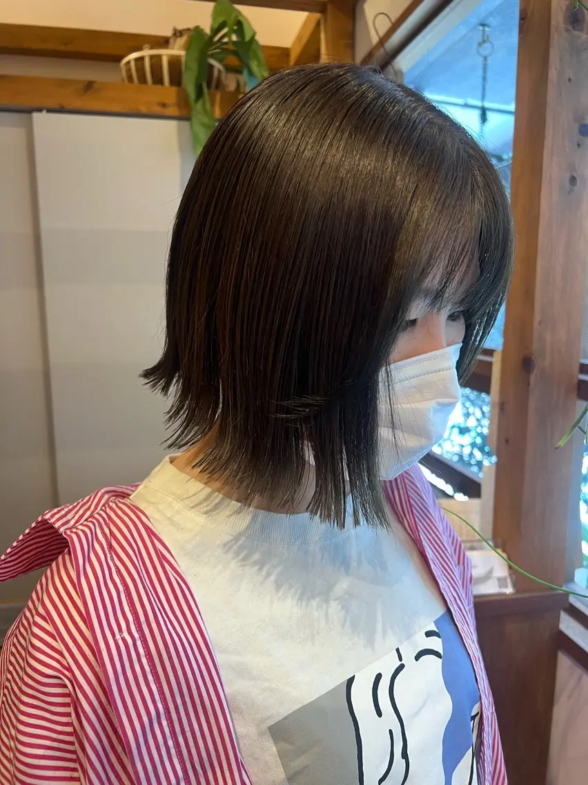 ショート カラー カット ヘアカラー トリートメント ENIF 大島 芽生のヘアスタイル