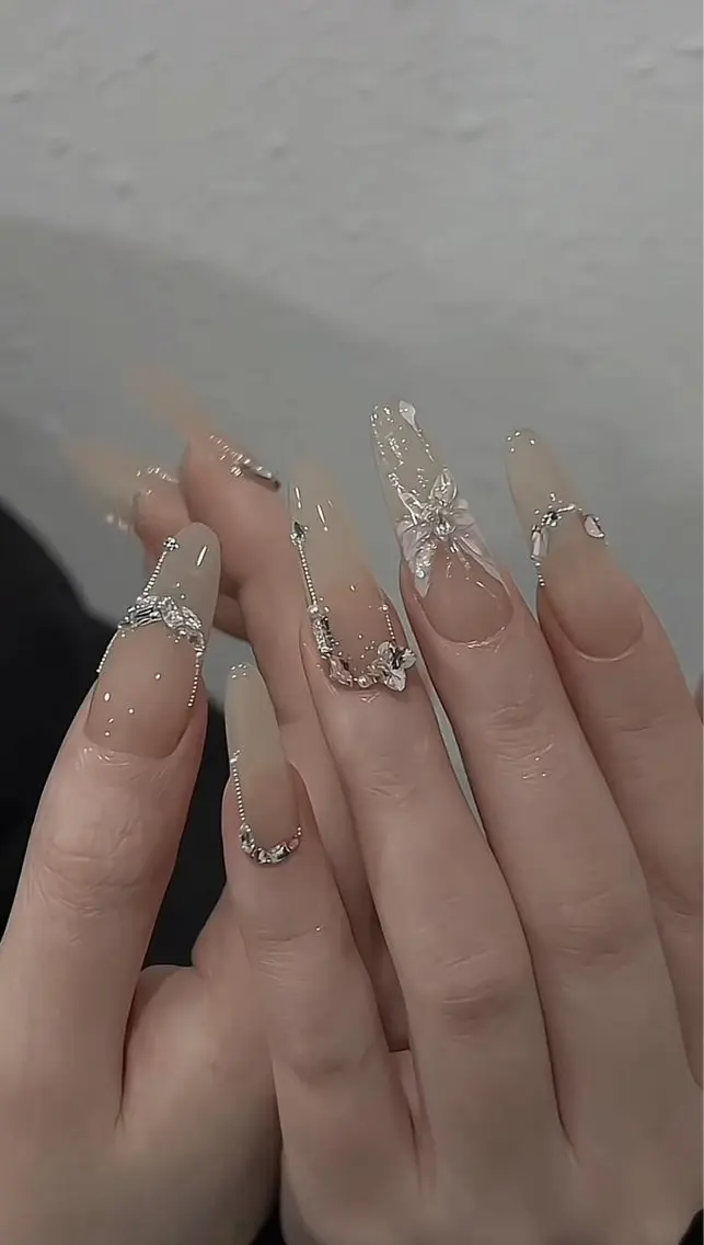 ネイル チークネイル 長さ出し フラッシュネイル ジェルネイル キラキラネイル kana nailのネイルデザイン