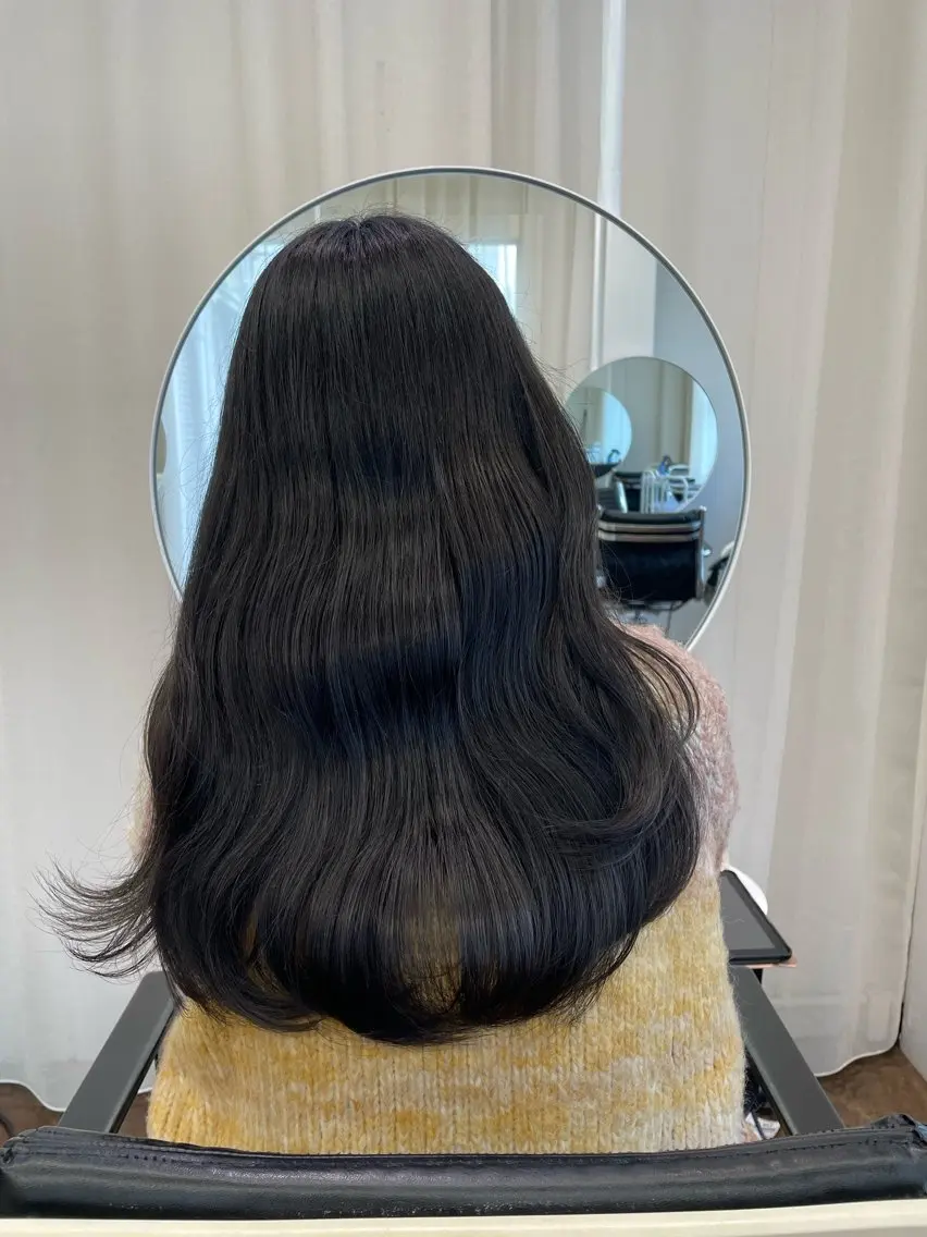 ロング カラー 透明感カラー オリーブグレー トリートメント カット ヘアカラー トリートメント レイヤーカット🎀 kanaのヘアスタイル