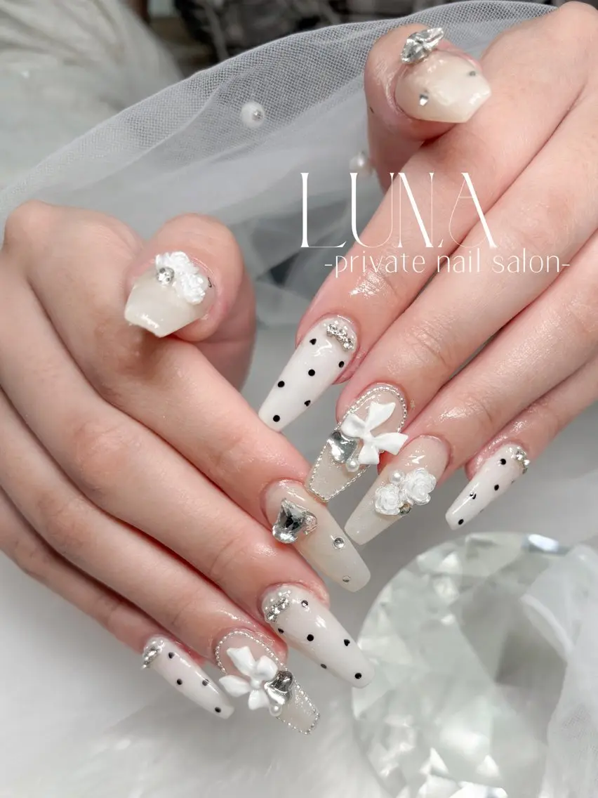 ネイル ハンドネイル LUNA MAIのネイルデザイン