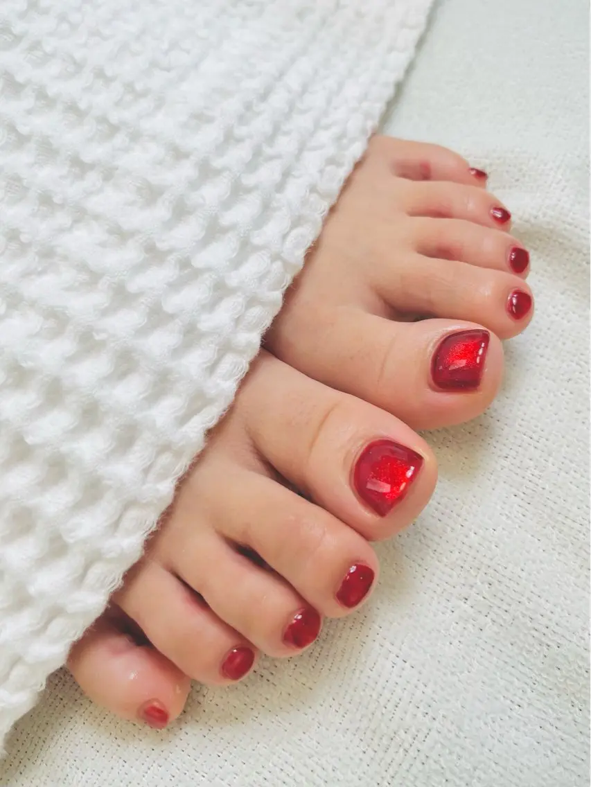 ネイル ボルドー マグネットネイル フットネイル Hum nail  roomのネイルデザイン