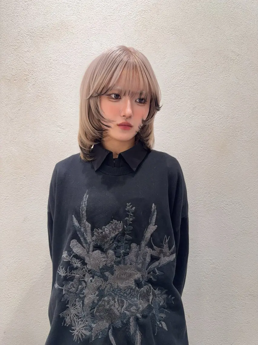 ミディアム カラー ベージュカラー ミルクティーベージュ レイヤーカット ウルフカット ヘアカラー トリートメント 髪質改善/似合わせ/ 艶髪🧡田中颯士のヘアスタイル