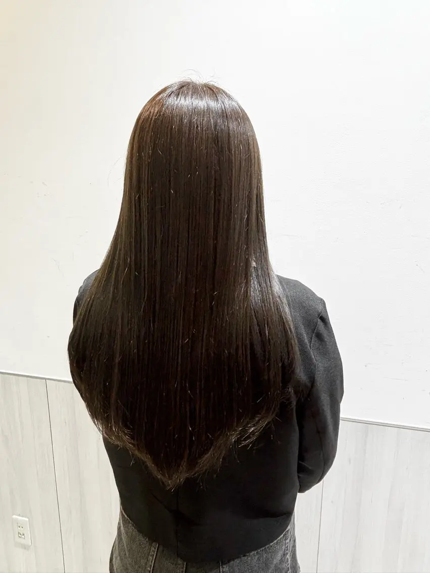 ロング カラー ブリーチ ブリーチなしカラー オリーブカラー トリートメント 野口 実優のヘアスタイル