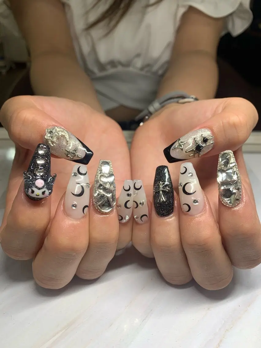 ネイル フレンチネイル ジェルネイル 韓国ネイル マグネットネイル マグネットフレンチ akina nailsのネイルデザイン