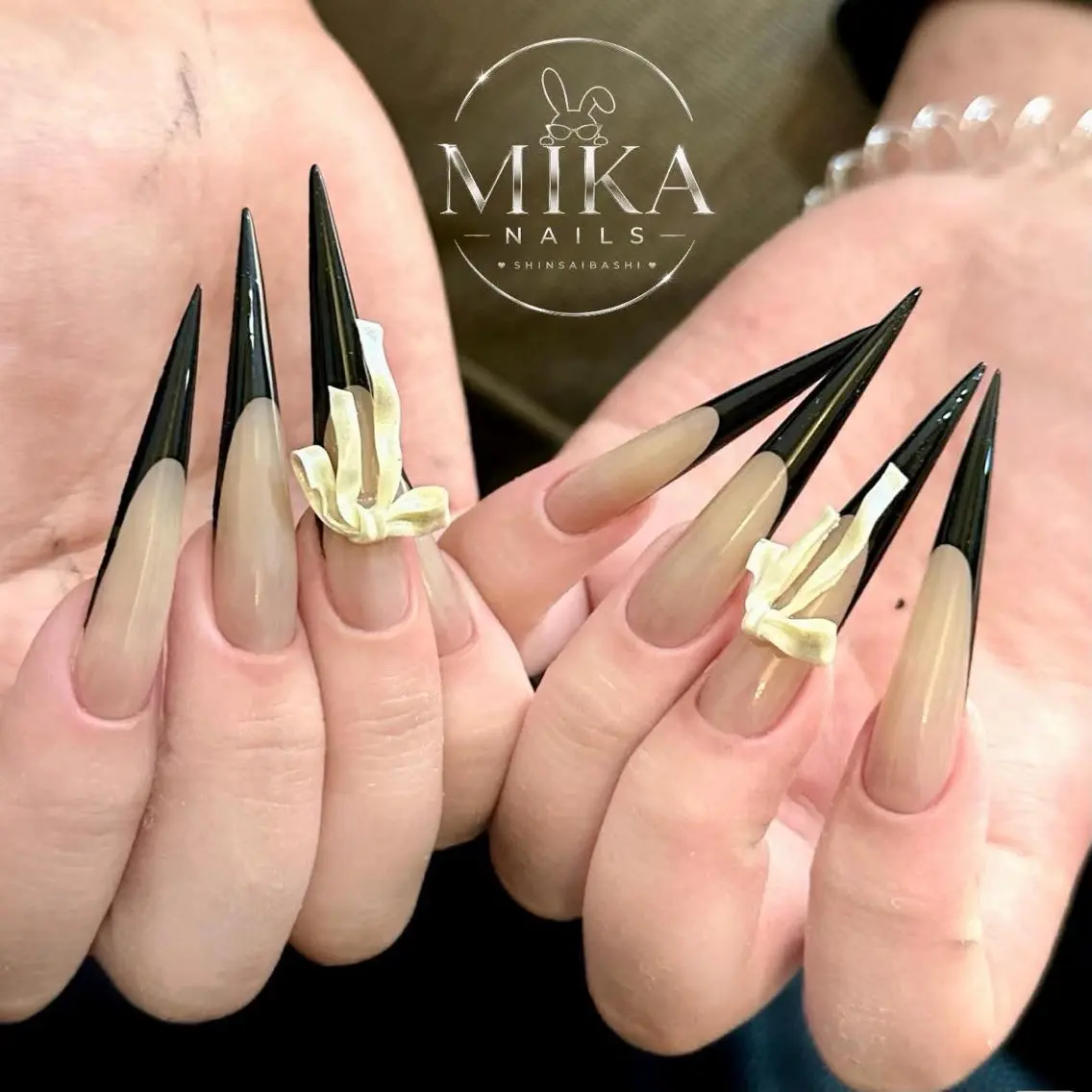 ネイル アートネイル チークネイル ドット フットネイル フレンチネイル ハンドネイル Rina Mika Nailsのネイルデザイン