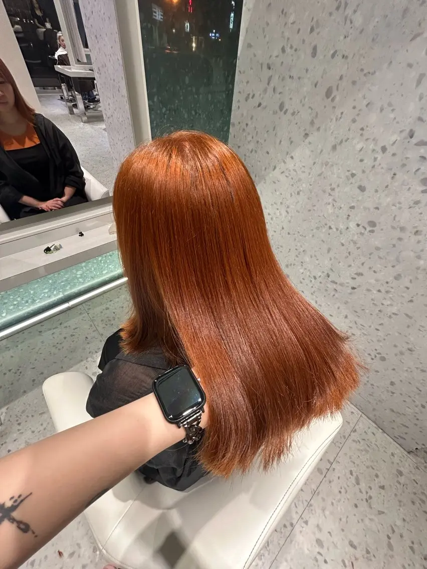 セミロング カラー 𝐑𝐈𝐎ྀིのヘアスタイル