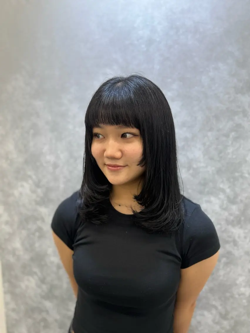ミディアム ミディアムレイヤー レイヤーカット カット ヘアカラー トリートメント 🕯コバ/レイヤー/ 複雑履歴美髪縮毛🕯のヘアスタイル