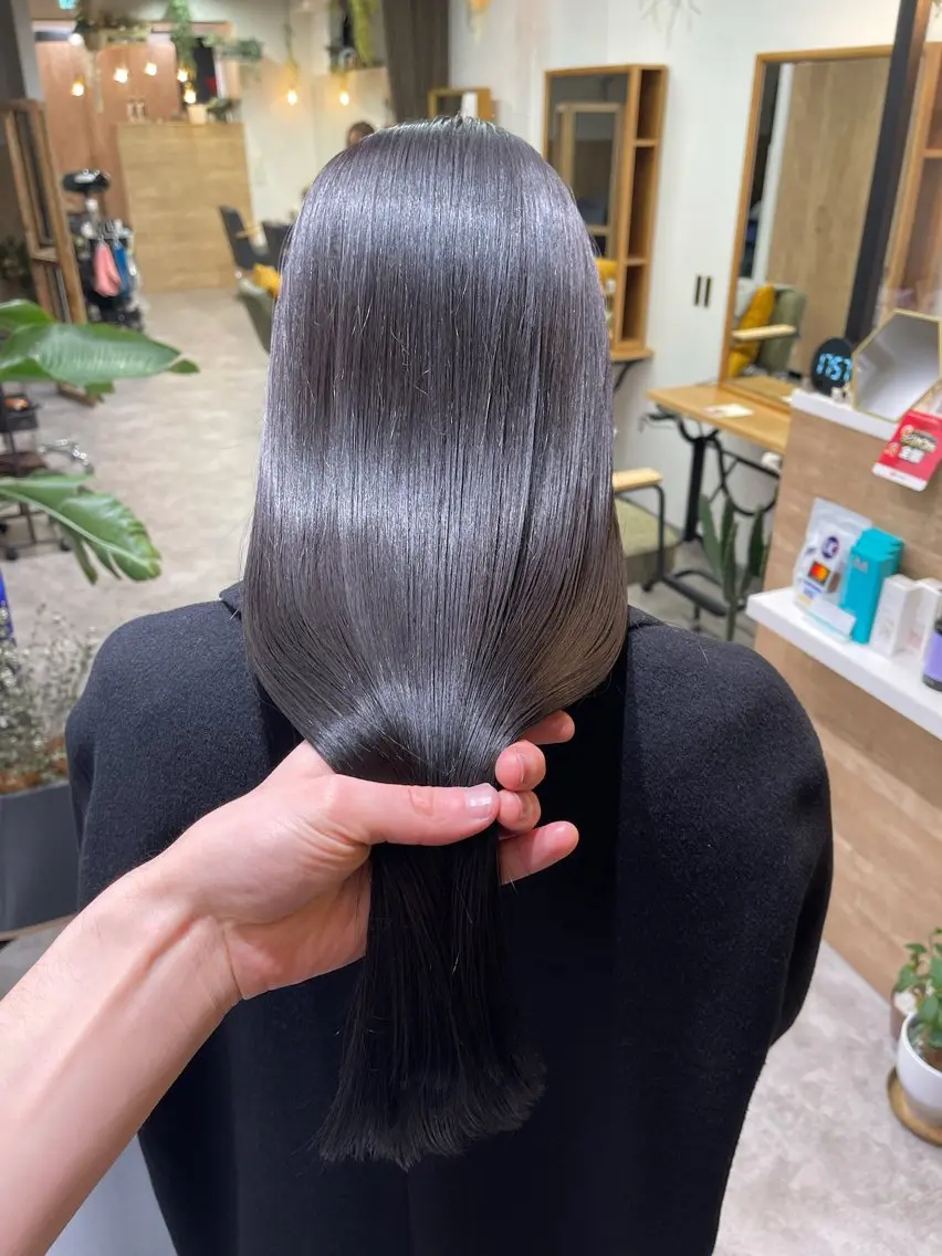 ロング カラー ヘアカラー ♡iku♡カラー 顔周りカットのヘアスタイル