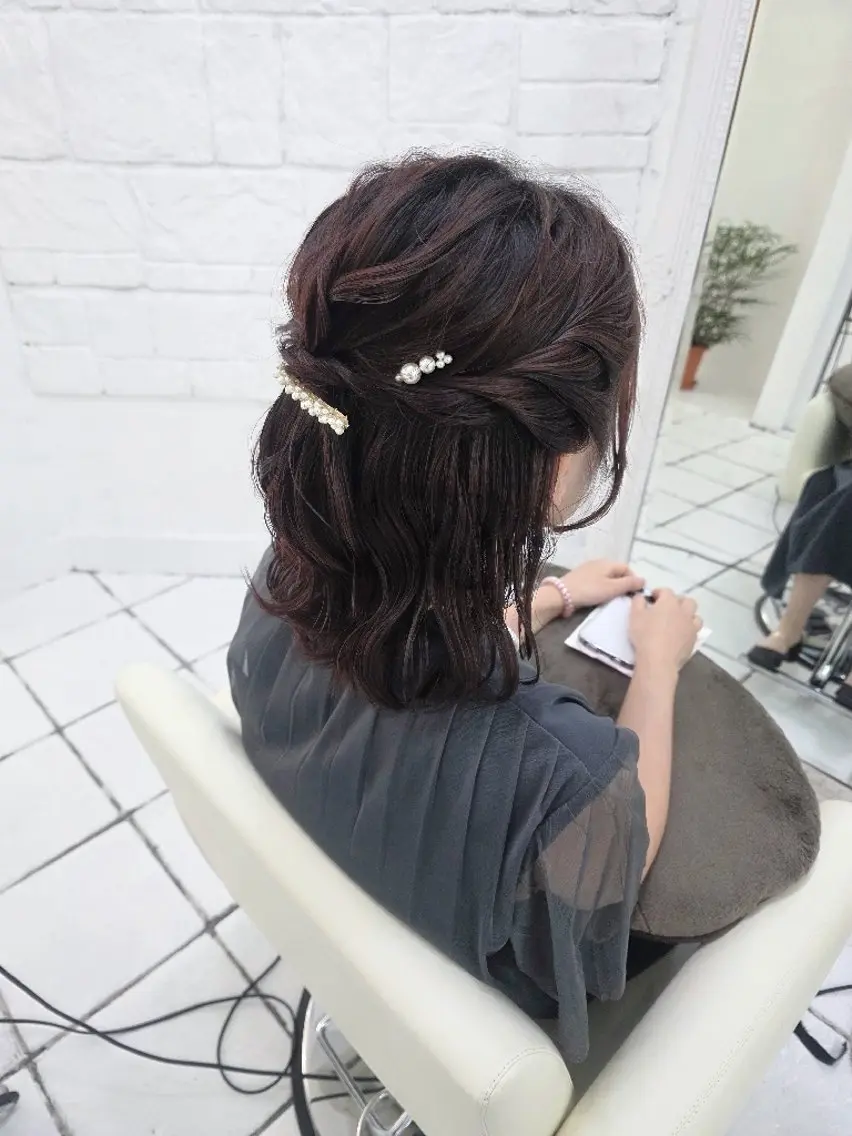 ヘアアレンジ ハーフアップ ヘアセット toiro ちだしえりのヘアスタイル