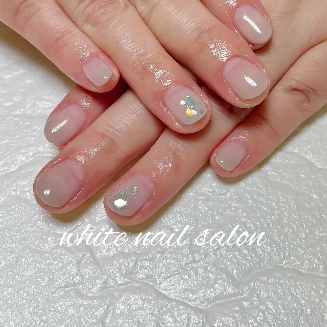 ネイル ラメ(グリッター) シンプルネイル white nail salonのネイルデザイン