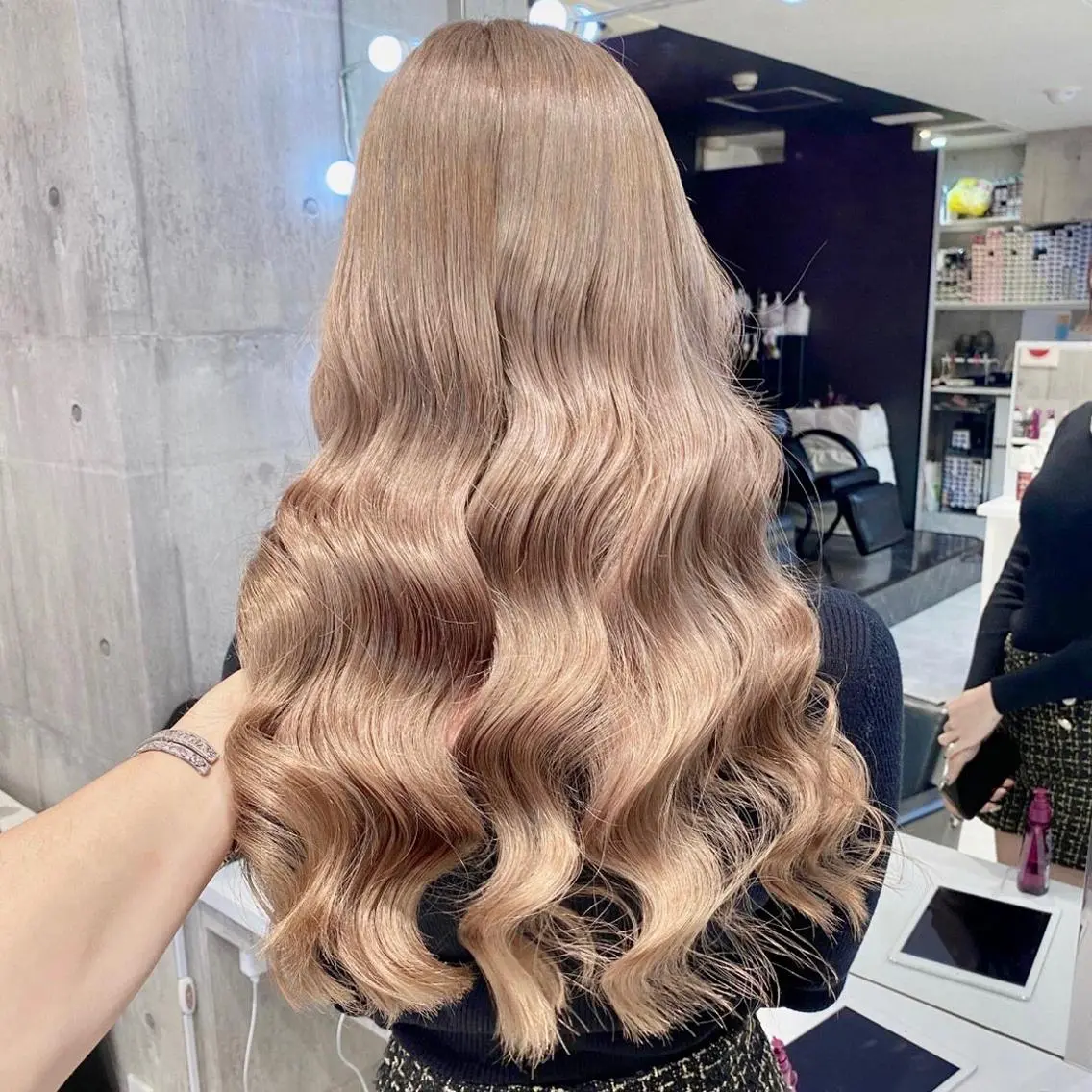 ロング カラー パーマ ヘアアレンジ キッズ アッシュ アッシュグレー アッシュグレージュ バレイヤージュ ミストバング 柔らかカラー/ 縮毛矯正YUTO🧋のヘアスタイル
