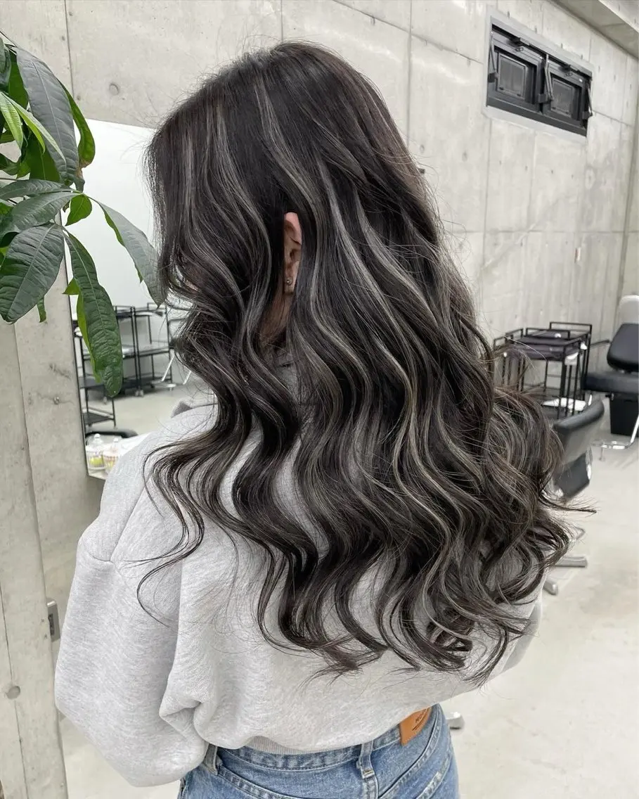 カラー ハイライトカラー ヘアカラー トリートメント 🫧Shanti🫧 ばんだいのヘアスタイル