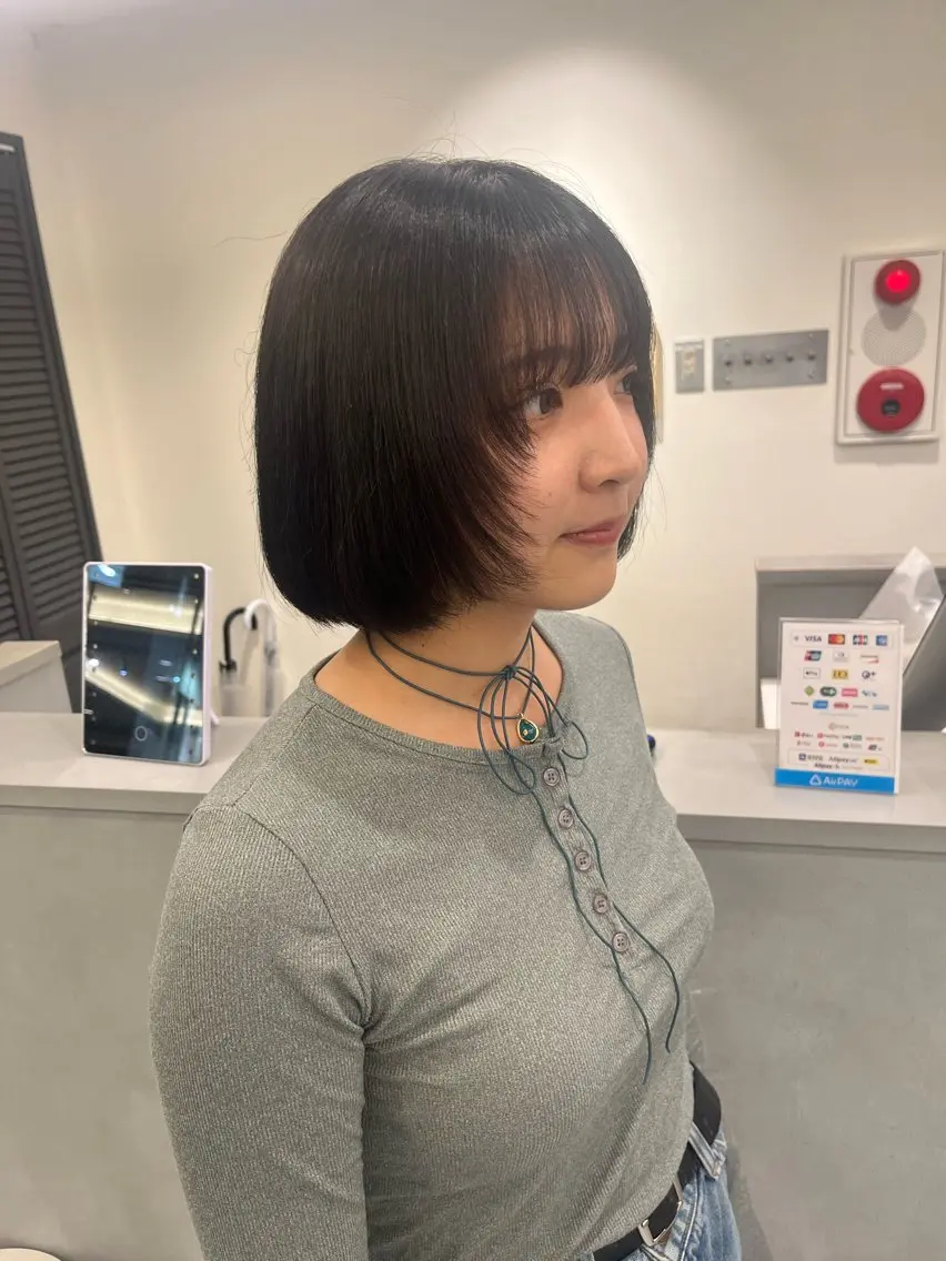 ミディアム ボブ 顔まわりレイヤー 顔周りカット レイヤーカット ケアブリーチ🌟 ♢WATARU♢のヘアスタイル