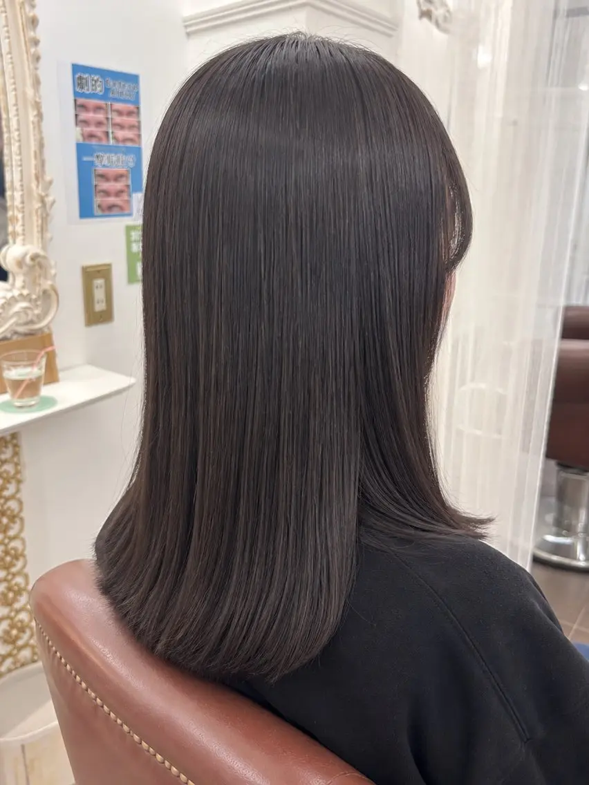 セミロング カラー ヘアカラー 志村 梨帆のヘアスタイル