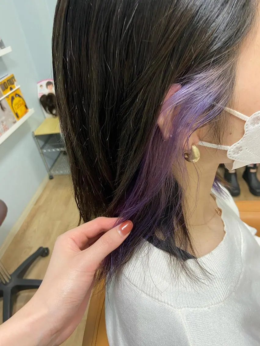 全体カラー＋イヤリングカラー🌈(ショート料金)の写真