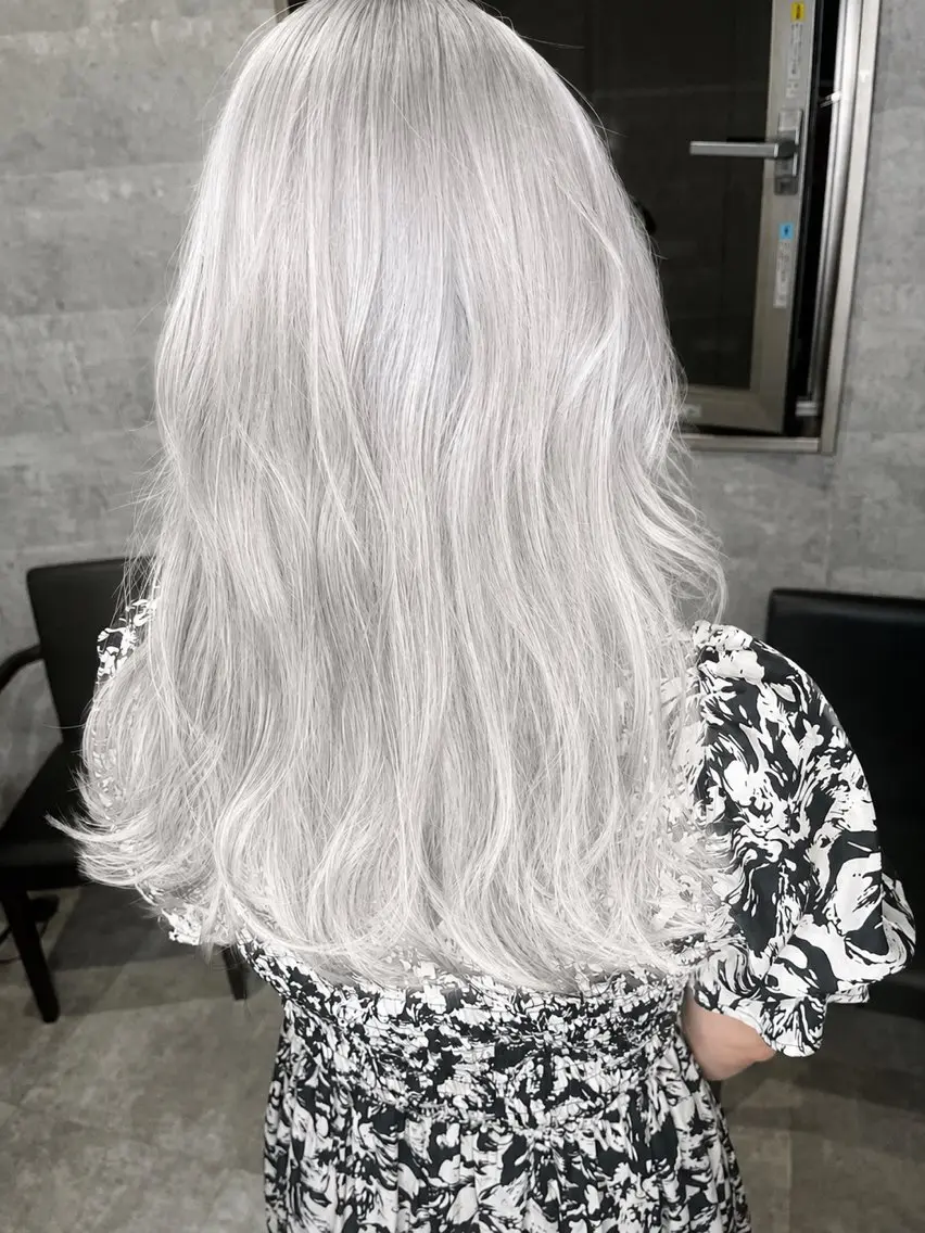 ロング カラー 新宿美容室 ダブルカラーのヘアスタイル