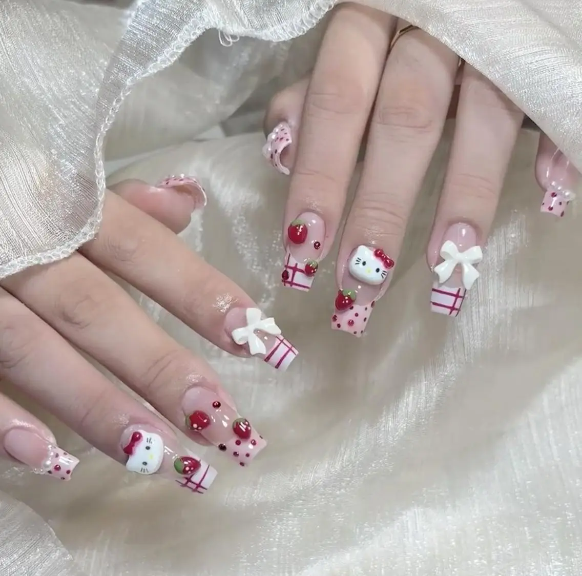 ネイル ハンドネイル エリ🫧 nail池袋東口のネイルデザイン