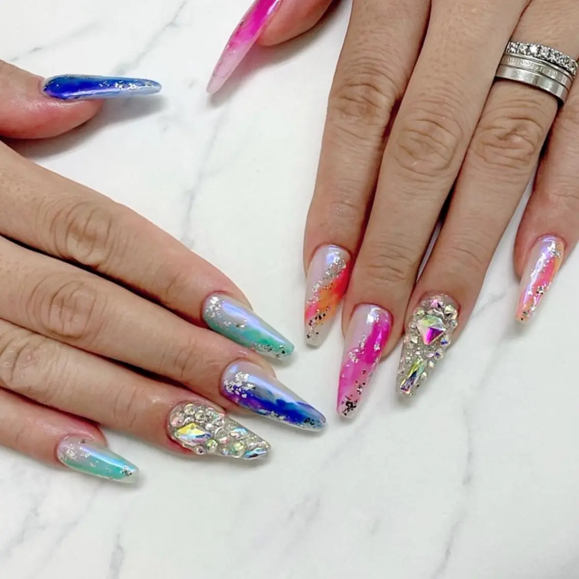 ネイル 持ち込み ❤️💛REBEST 京橋　nailのネイルデザイン