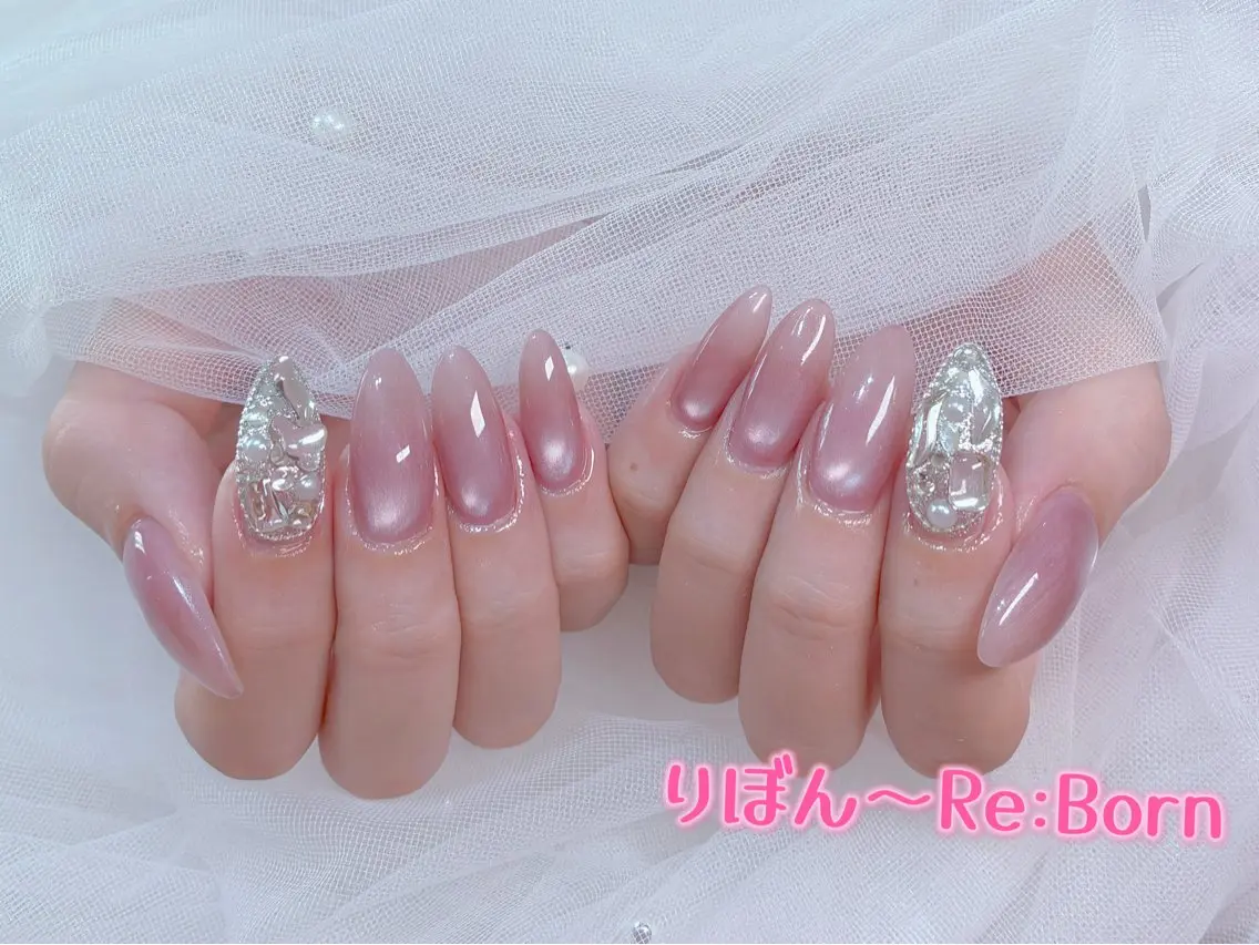ミディアム ハンドネイル りぼん Re:Bonrのネイルデザイン
