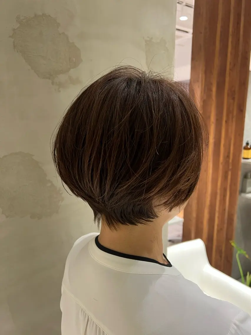 ショート 村中 逸紀のヘアスタイル