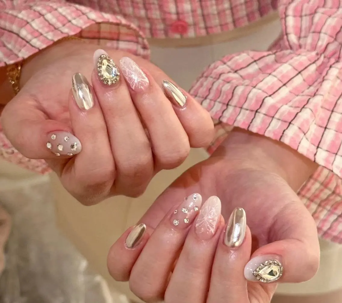 ネイル ハンドネイル 🎀 NaNa_nailのネイルデザイン