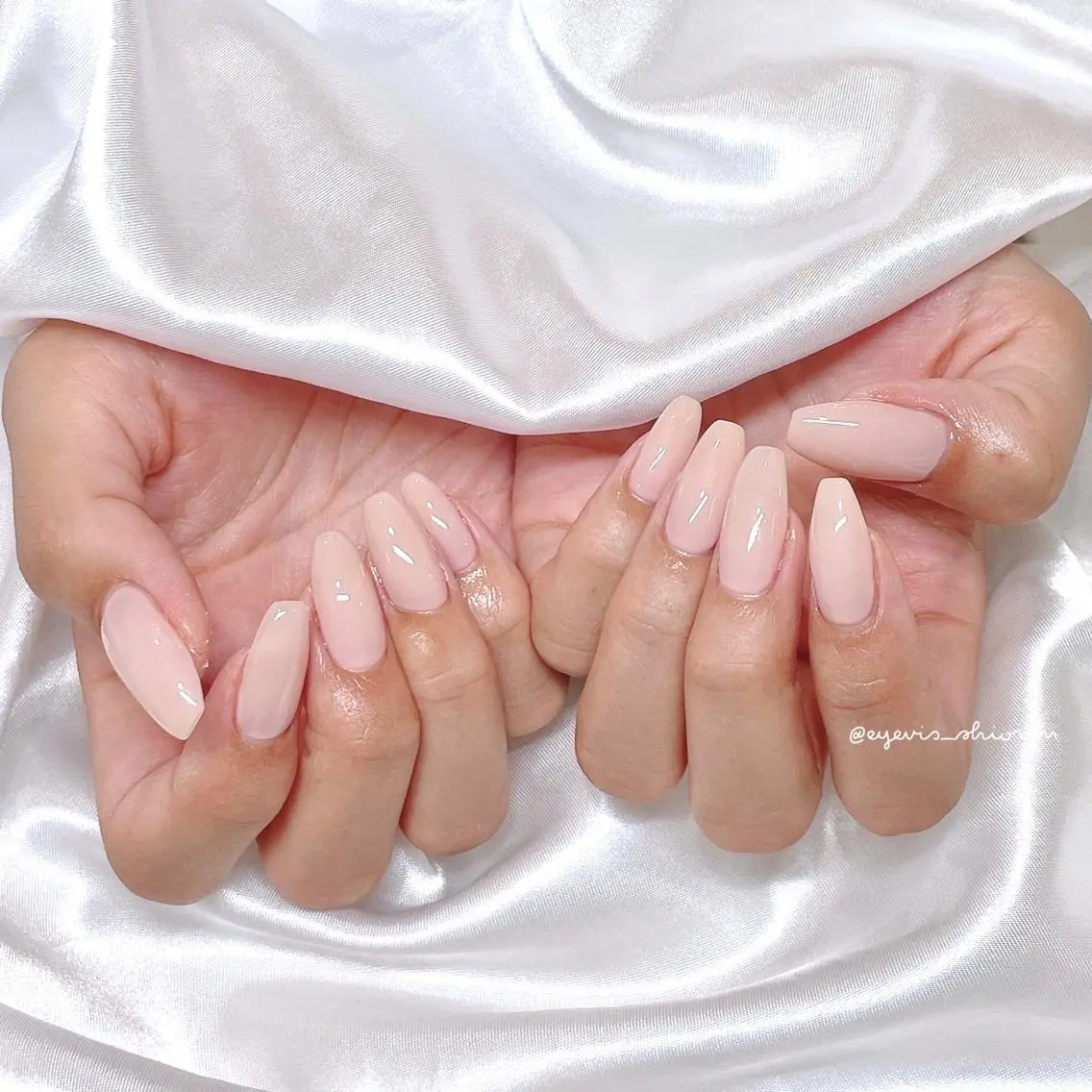 ネイル ROWnail Shioneのネイルデザイン