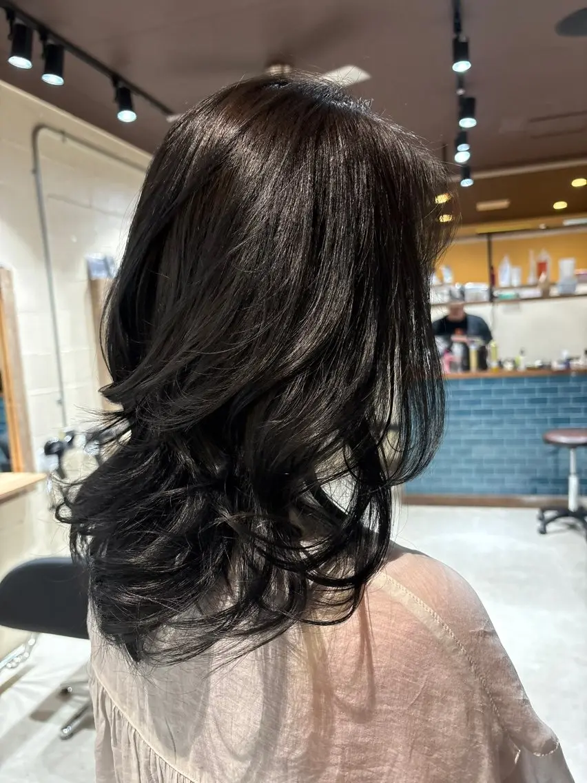 ミディアム カラー レイヤーカット ヘアカラー トリートメント yui 長崎/ケアブリーチのヘアスタイル