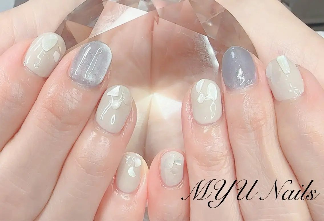 ネイル ジェルネイル 持ち込み ワンカラーネイル パラジェル ニュアンスネイル🌈 MYU Nailsのネイルデザイン