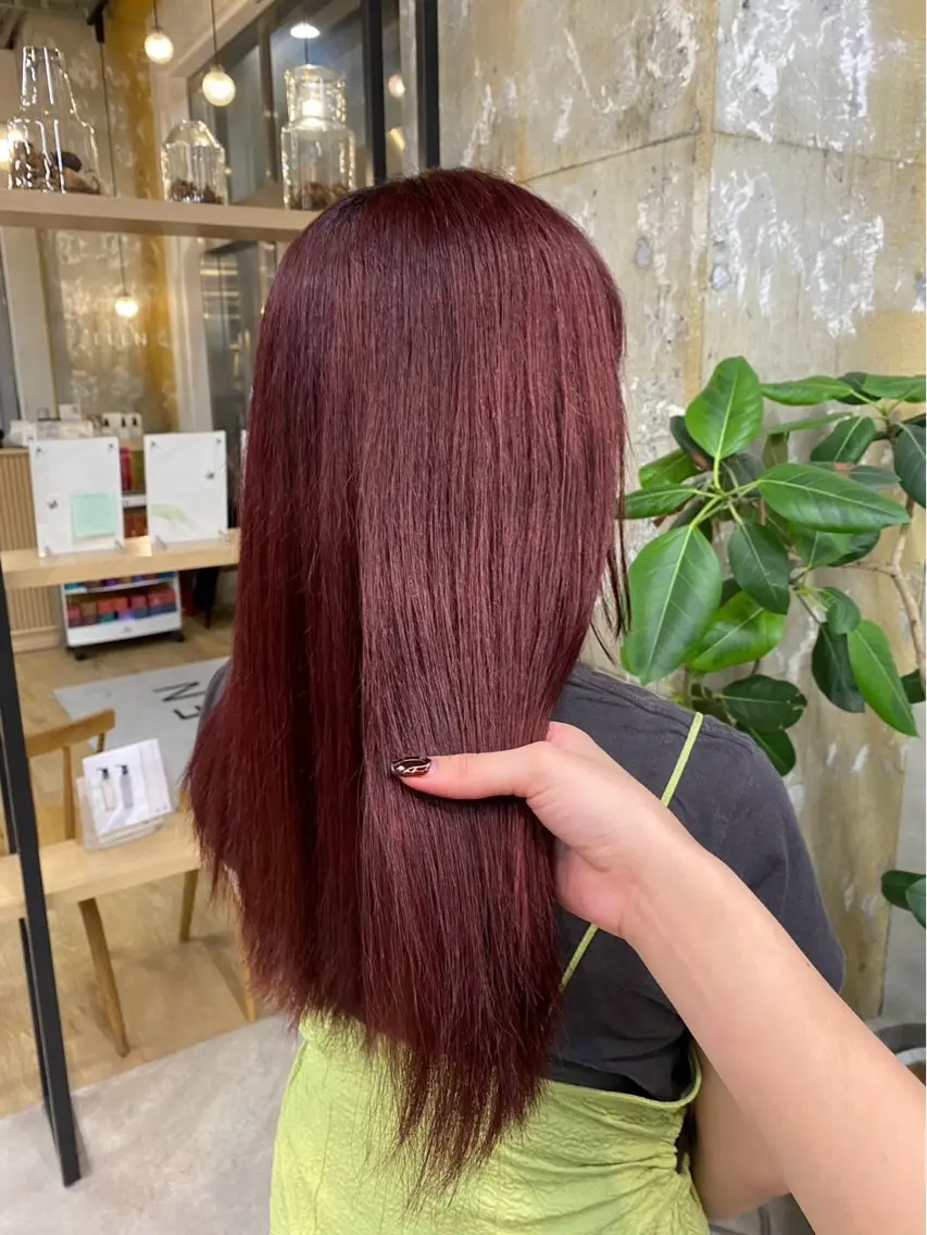 セミロング カラー＆縮毛 kotojiのヘアスタイル