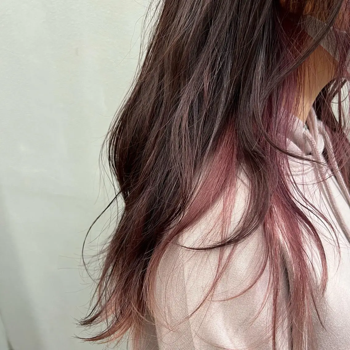 セミロング カラー インナーカラー ピンクカラー カット ヘアカラー トリートメント 🌱小顔魅せショート 髪質改善カラー/泉綺のヘアスタイル