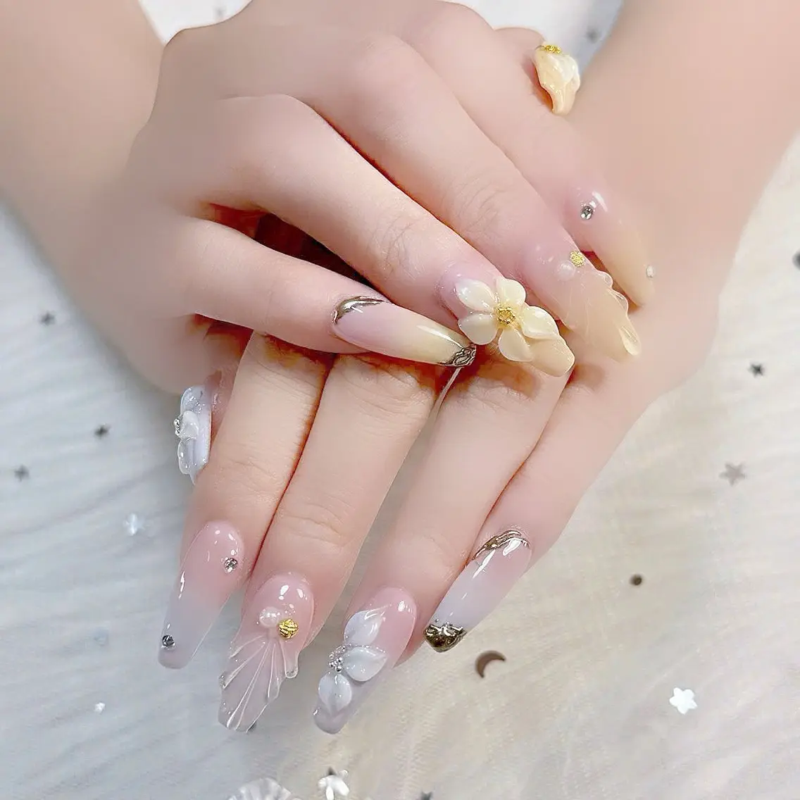 ネイル チークネイル 長さ出し フレンチネイル ジェルネイル グラデーション ハンドネイル THANHTHANH NAILのネイルデザイン