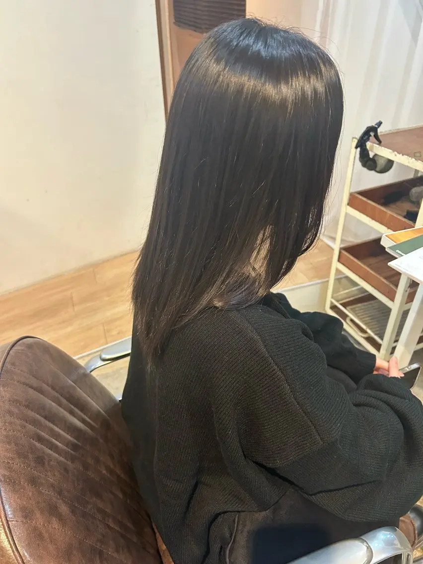 ミディアム ミディアムパーマ レイヤーカット 井上 葉月のヘアスタイル