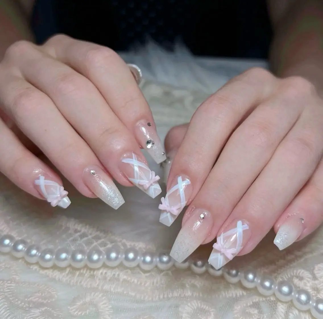 ネイル アートネイル ボルドー フレンチネイル ジェルネイル 氷ネイル・うるうるネイル ハンドネイル Julie NailSalonのネイルデザイン