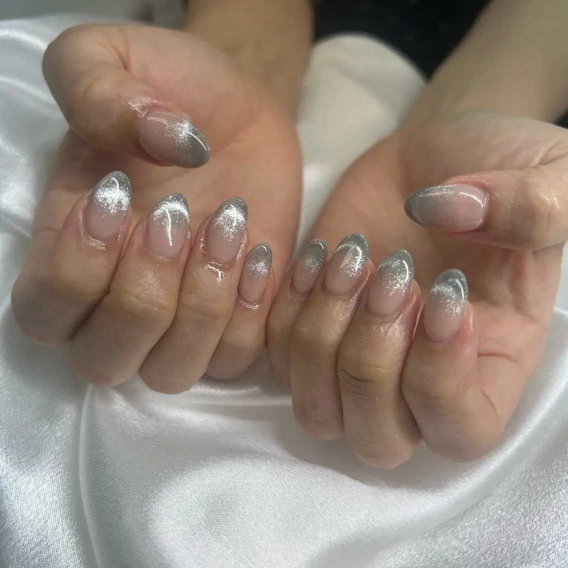 ネイル フレンチネイル マグネットネイル マグネットフレンチ ハンドネイル y’sbeauty 本町店のネイルデザイン