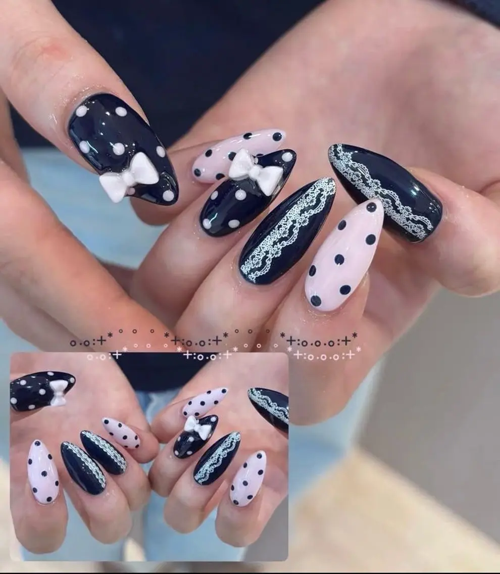 ネイル チークネイル ドット フットネイル フレンチネイル グラデーション Nihonthy Nail 新宿のネイルデザイン