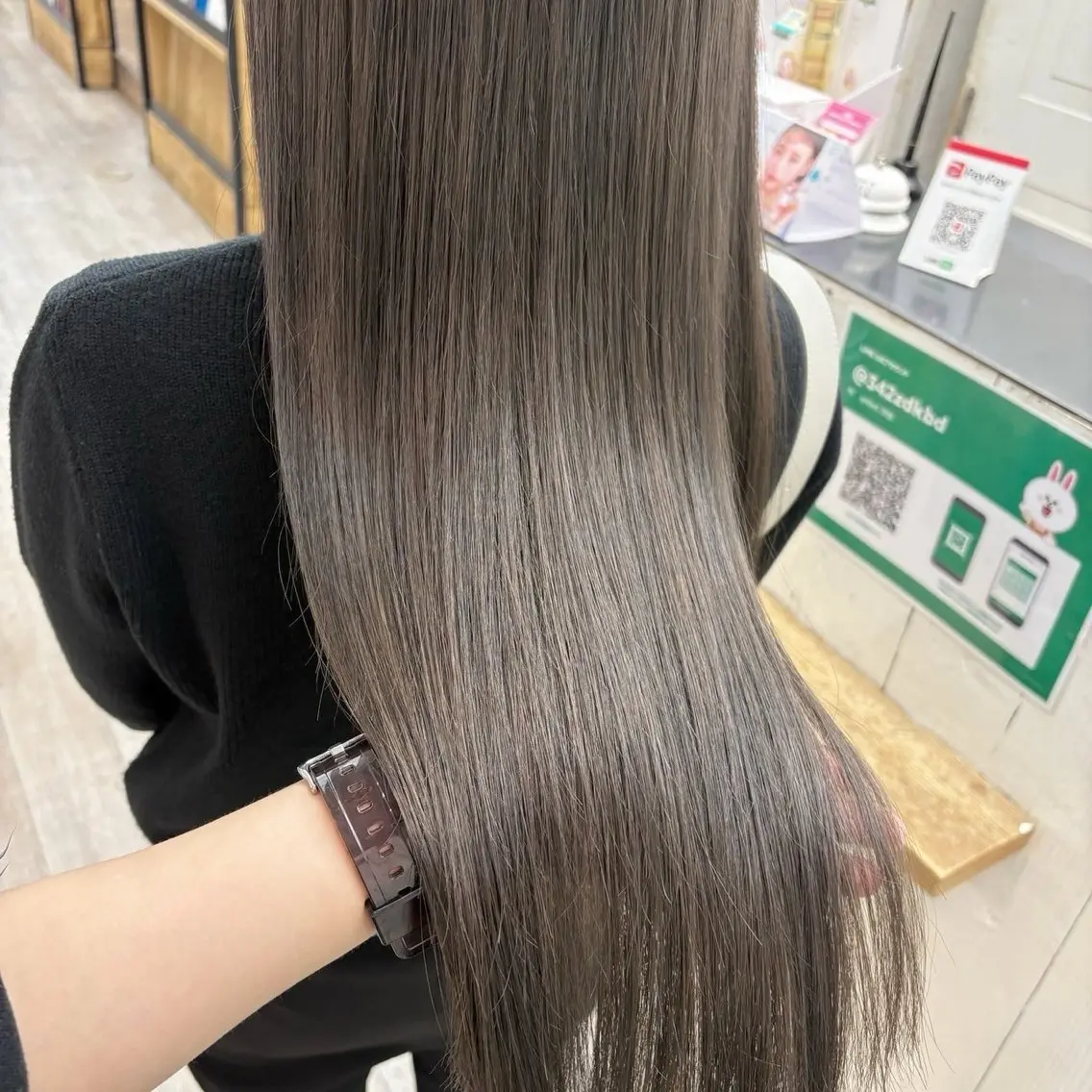 セミロング パーマ 縮毛矯正 hachiyama rinaのヘアスタイル