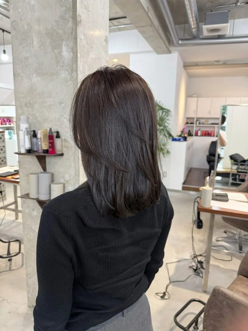 ミディアム カラー ブリーチ 透明感カラー ダブルカラー ブリーチなしカラー カット ヘアカラー カイリ /レイヤーカットのヘアスタイル