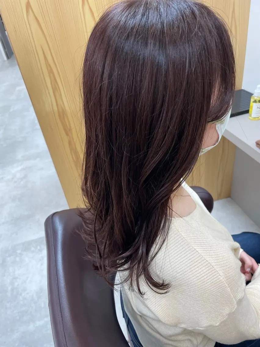 セミロング カラー くるくるパーマ aikoのヘアスタイル