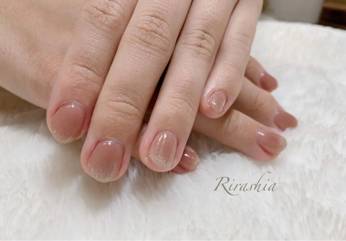 ネイル グラデーション マグネットネイル 美容と癒しのサロン Rirashia姪浜のネイルデザイン