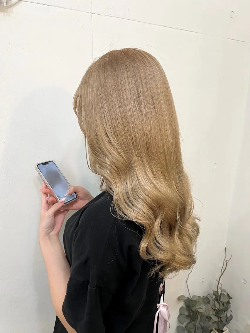 ロング カラー ヘアアレンジ ヘアカラー トリートメント hazuki🐈⬛ 透明感カラーのヘアスタイル