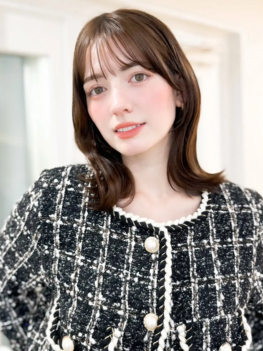ミディアム カット ヘアカラー 縮毛矯正 韓国アイドルヘア🩶 nanako🦋のヘアスタイル