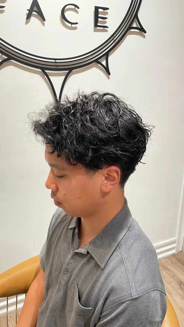 パーマ 河端 春綺のヘアスタイル