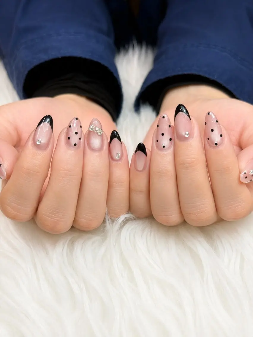 ネイル ドット フレンチネイル ジェルネイル 韓国ネイル オフィスネイル MEO MEO NAIL 守山のネイルデザイン