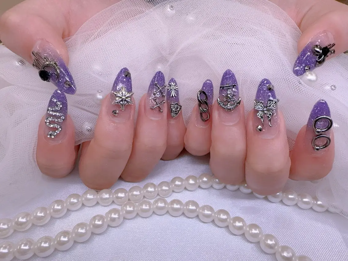 ネイル UMI ネイルサロン新宿🎀のネイルデザイン